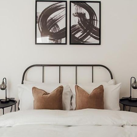 Stylish 2 Bedroom Flat In Ilford, London מראה חיצוני תמונה