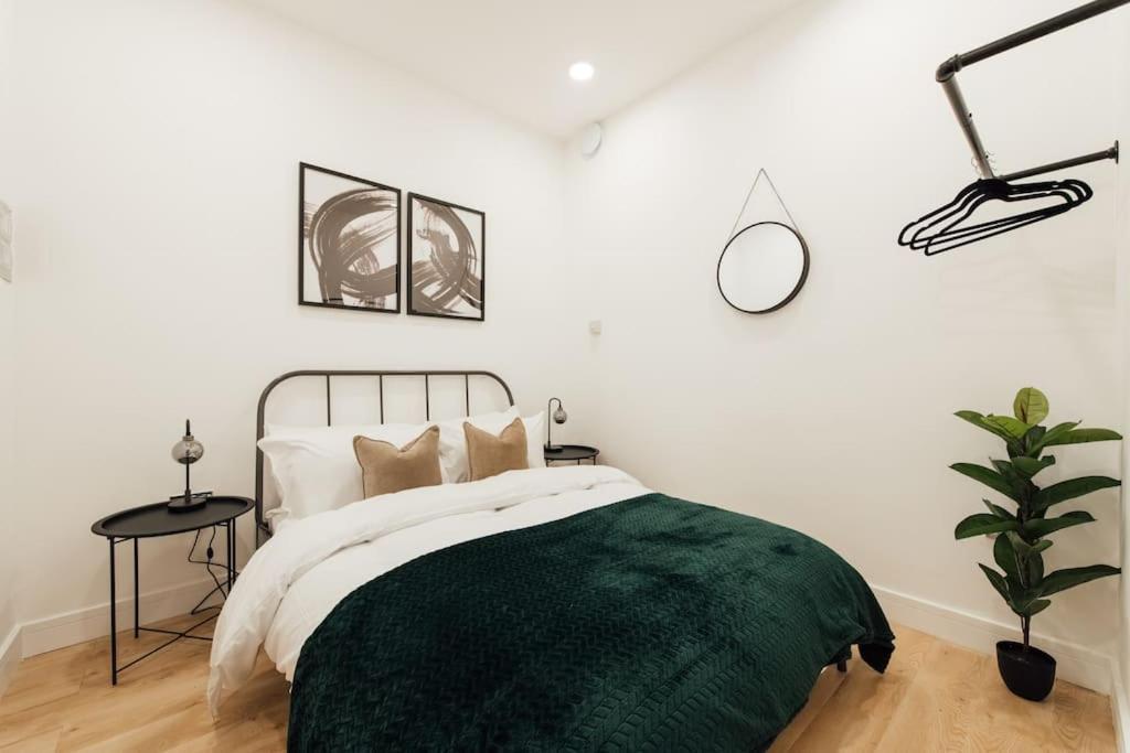 Stylish 2 Bedroom Flat In Ilford, London מראה חיצוני תמונה